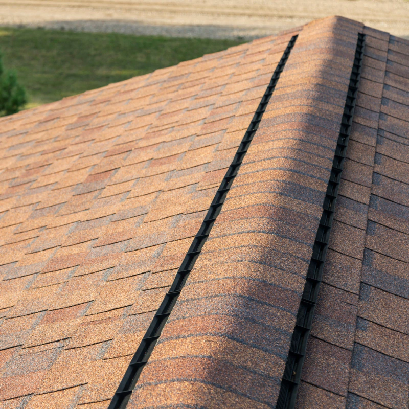 service asphalt roof shingle work